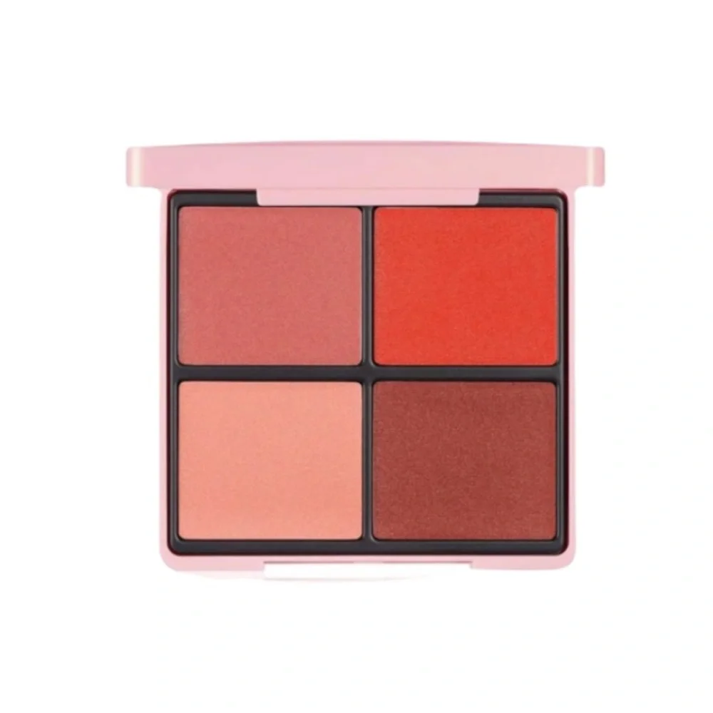 Ciaté London Miss Piggy Blush - All About Moi Cream Blush Palette